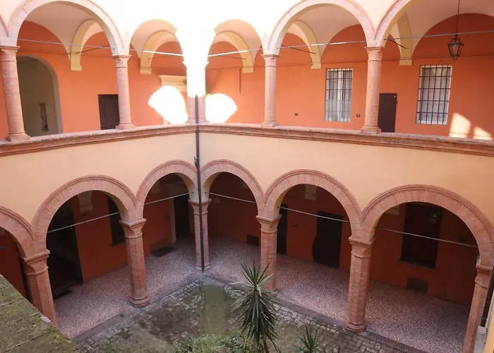 Il Chiostro Gasthof Bologna